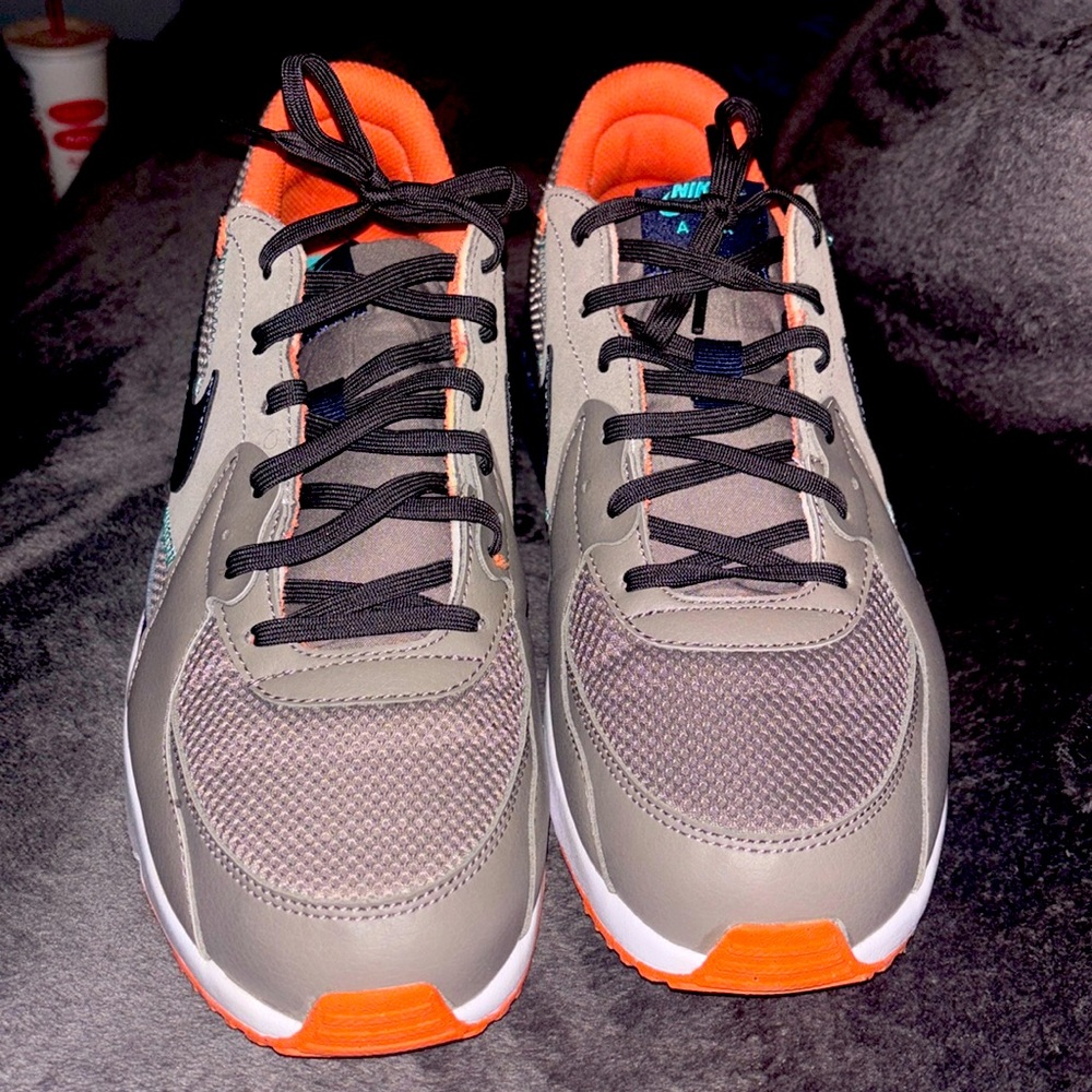 Size 10 Nike air max 90 no box